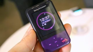 auの機種が個性的な機種ばかりなので調べてみた。-千葉鑑定団八千代店